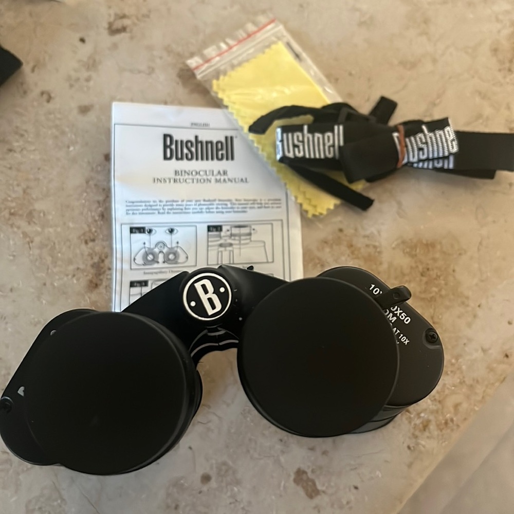 BUSHNELL Binoculars EUC